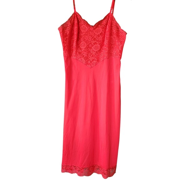 Vintage Vanity Fair Slip Dress Nightie Size 34 Tall 1970s USA Red Nylon & Lace - Picture 1 of 10
